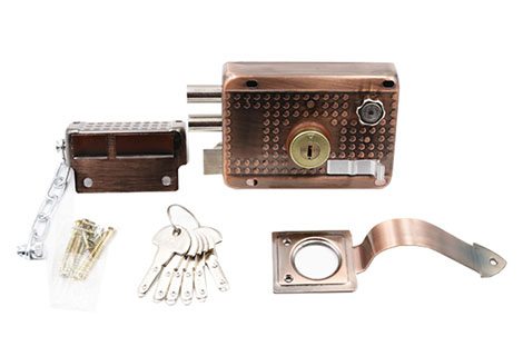 Garden Gate Rim Lock By Features