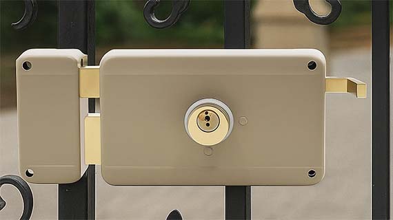 JW-LOCK Outdoor Metal Gate Applications from Rim Lock